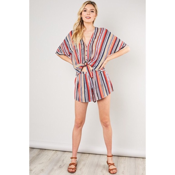 BOUTIQUE CLOSING MAKE AN OFFER - Picture 5 of 5